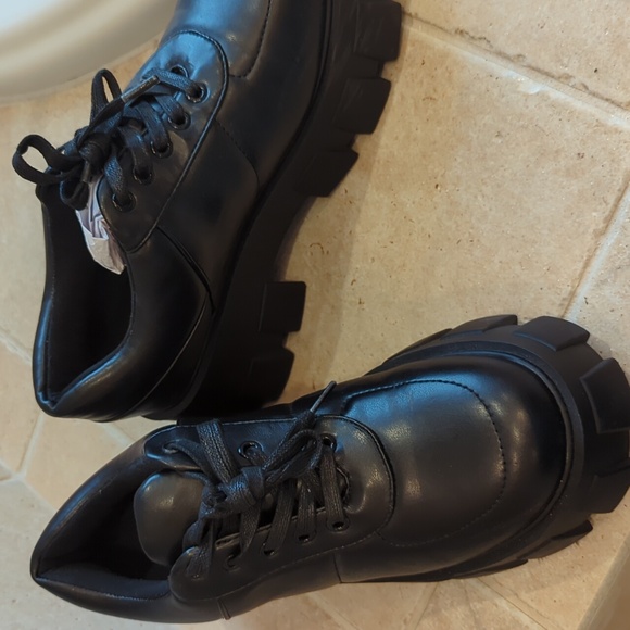 Shoedazzle Black Sabine Oxford Lug Sole Platform Loafers Sneakers - Picture 2 of 8